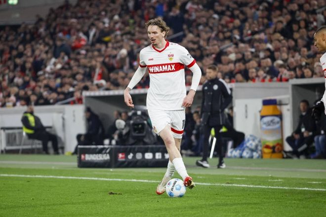 英雄联盟新英雄-关于波特兰开拓者训练开放日，集结日刷新队史纪录引欢呼，英超在即，轮换策略成焦点的信息