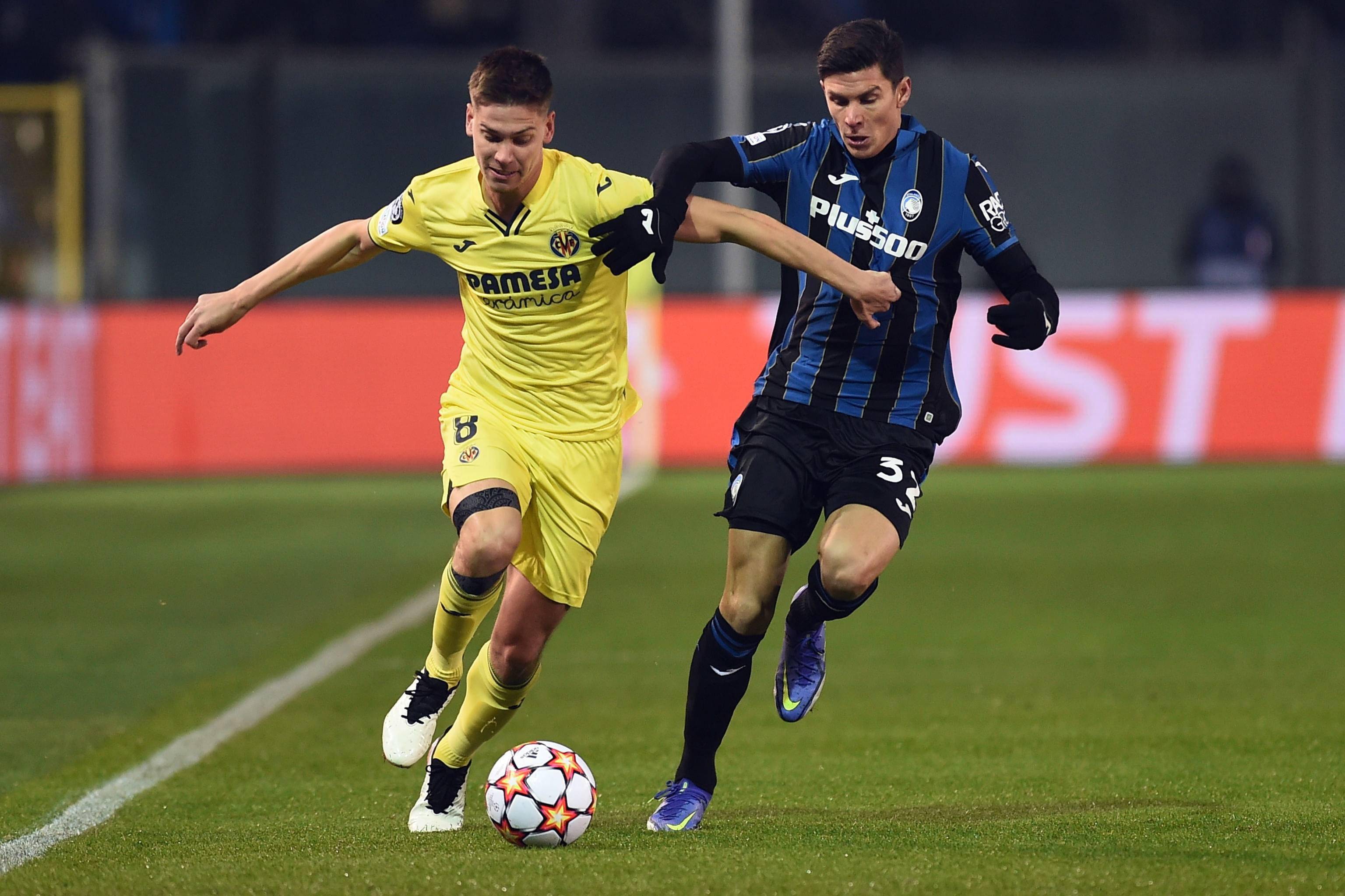 英雄联盟官网-比利亚雷亚尔迎意甲关键赛；关键时刻回应争议；震撼外界；身体对抗强度拉满的简单介绍