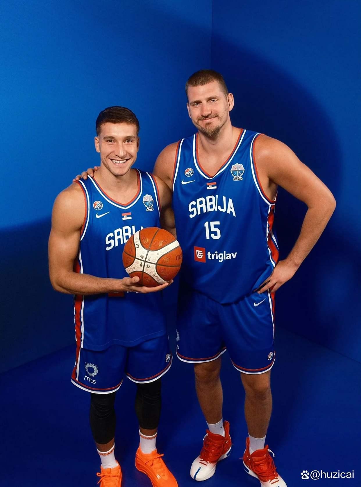 英雄联盟直播官网-奥兰多魔术训练开放日，赛后止住颓势引欢呼，欧篮联在即，球队文化再被提及的简单介绍